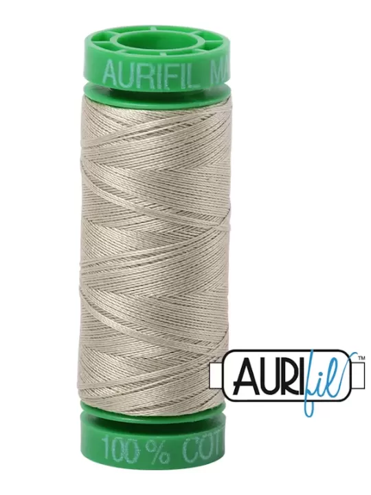 Fil Coton Mako 40 Aurifil 5020 Light Military Green - Petite bobine de 150 mètres