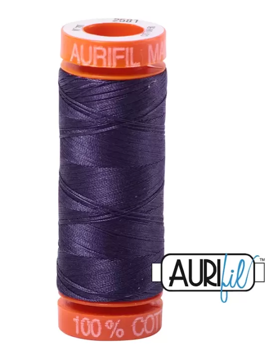 Fil Coton Mako 50 Aurifil 2581 Dark Dusty Grape - Petite bobine de 200 mètres