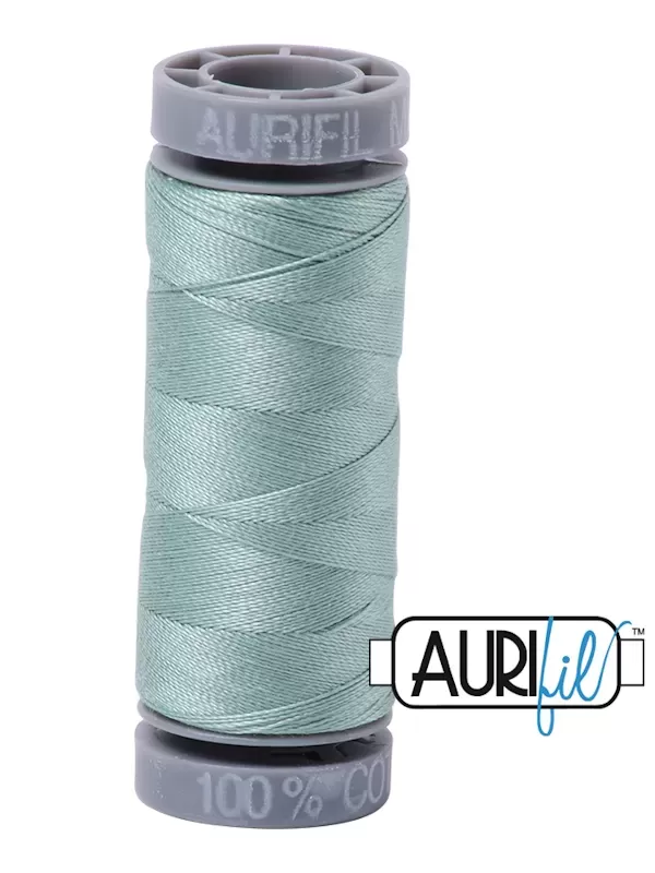 Fil Coton Mako 28 Aurifil 2845 Light Juniper - Petite bobine de 100 mètres