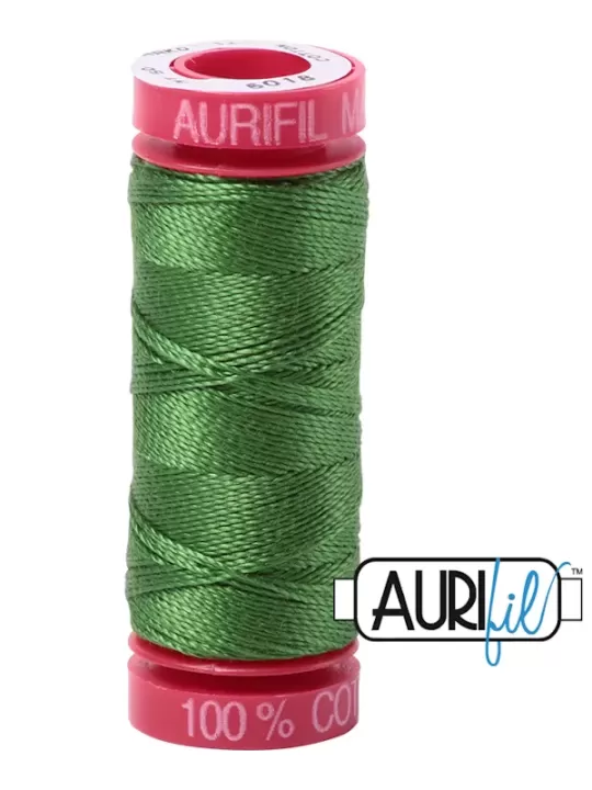 Fil Coton Mako 12 Aurifil 5018 Dark Grass Green - Petite bobine de 50 mètres