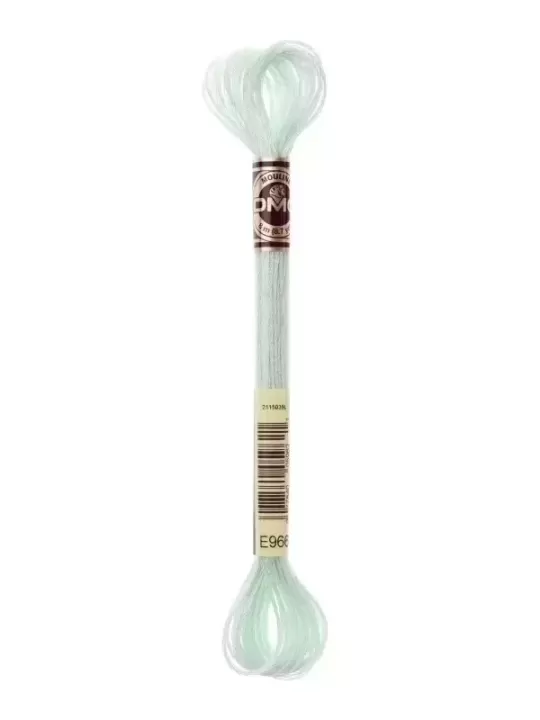 DMC Mouliné Effet Lumière (Art. 317W) E966 Tilleul