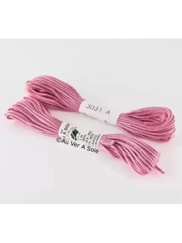 AU VER À SOIE - SOIE D'ALGER Héliotrope N° 3031