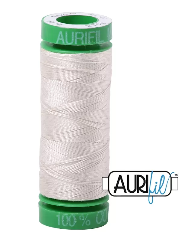 Fil Coton Mako 40 Aurifil 2309 Silver White - Petite bobine de 150 mètres